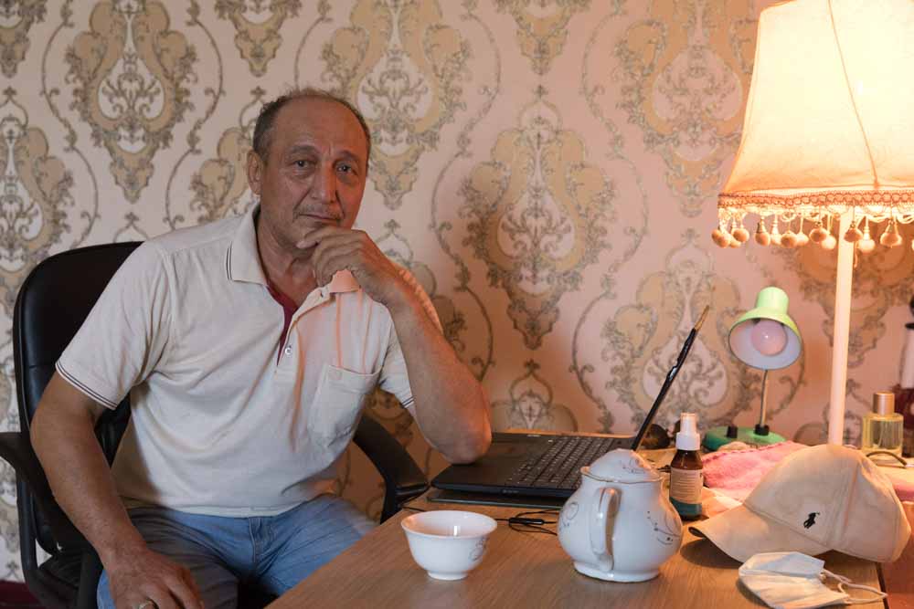 „Ich habe versucht, da hinzukommen, aber konnte nicht“, erinnert sich Azimbay Ataniyazov, ein in Nukus lebender Menschenrechtler, an die Protesttage Anfang Juli.